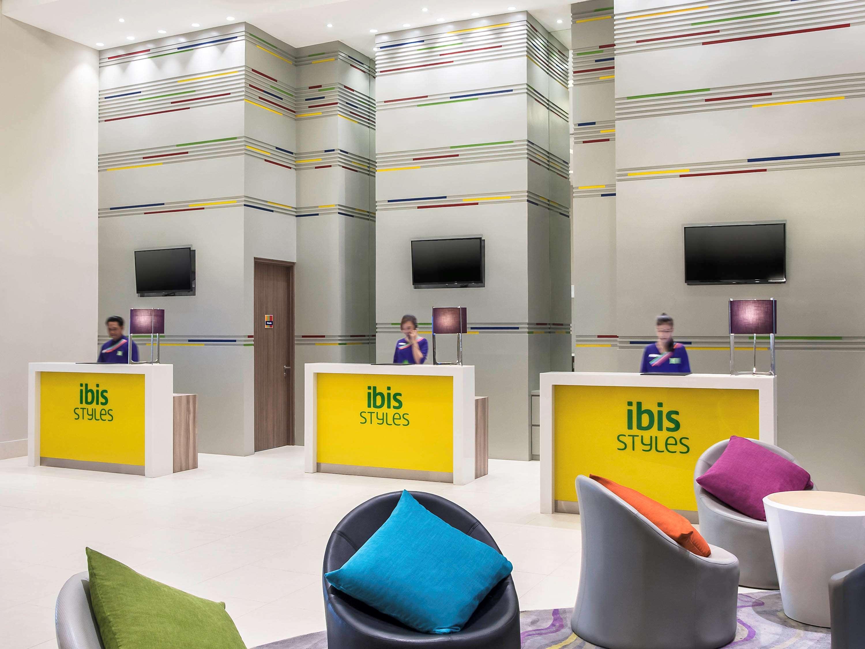 Ibis Styles Jakarta Mangga Dua Square Exterior foto