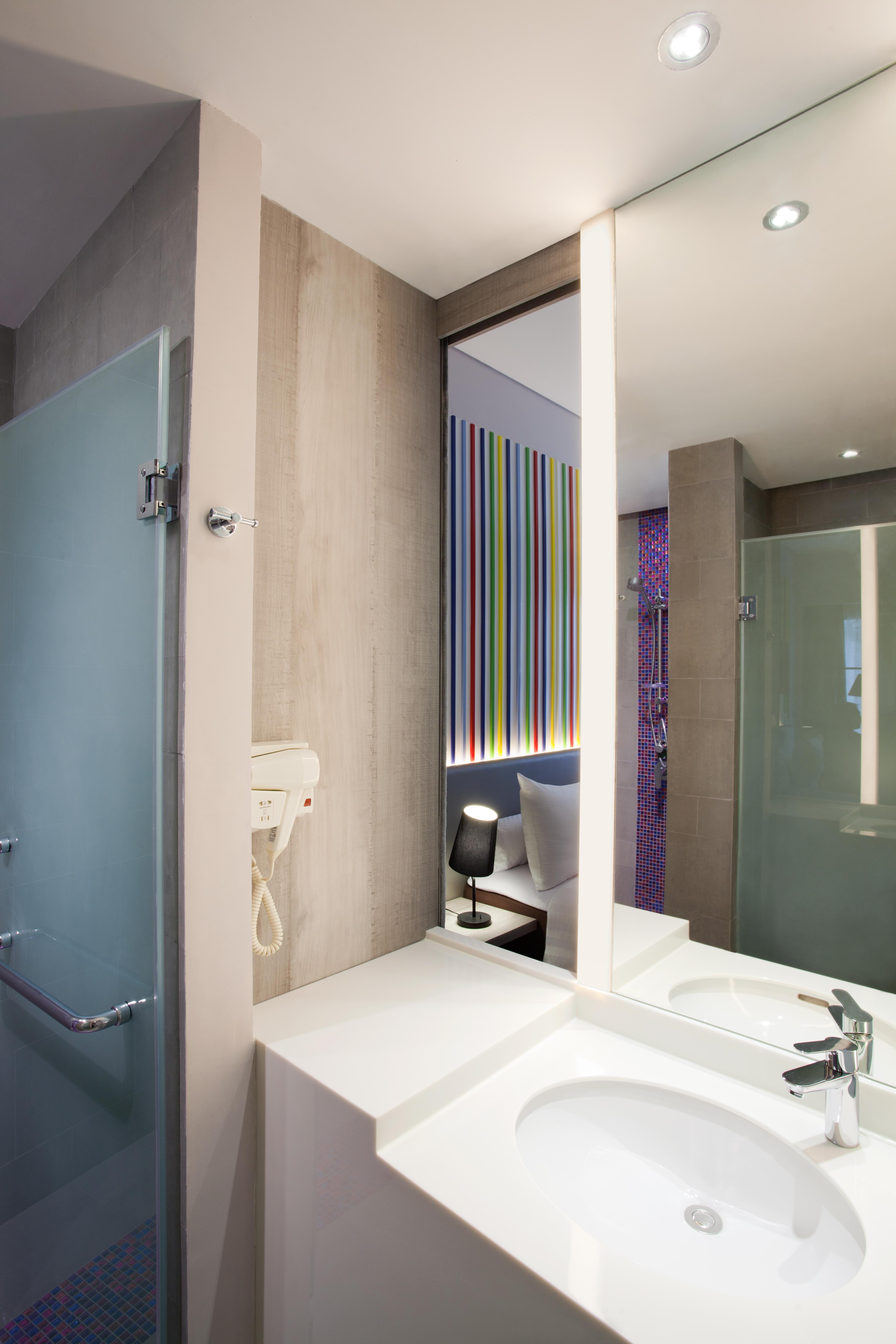 Ibis Styles Jakarta Mangga Dua Square Exterior foto