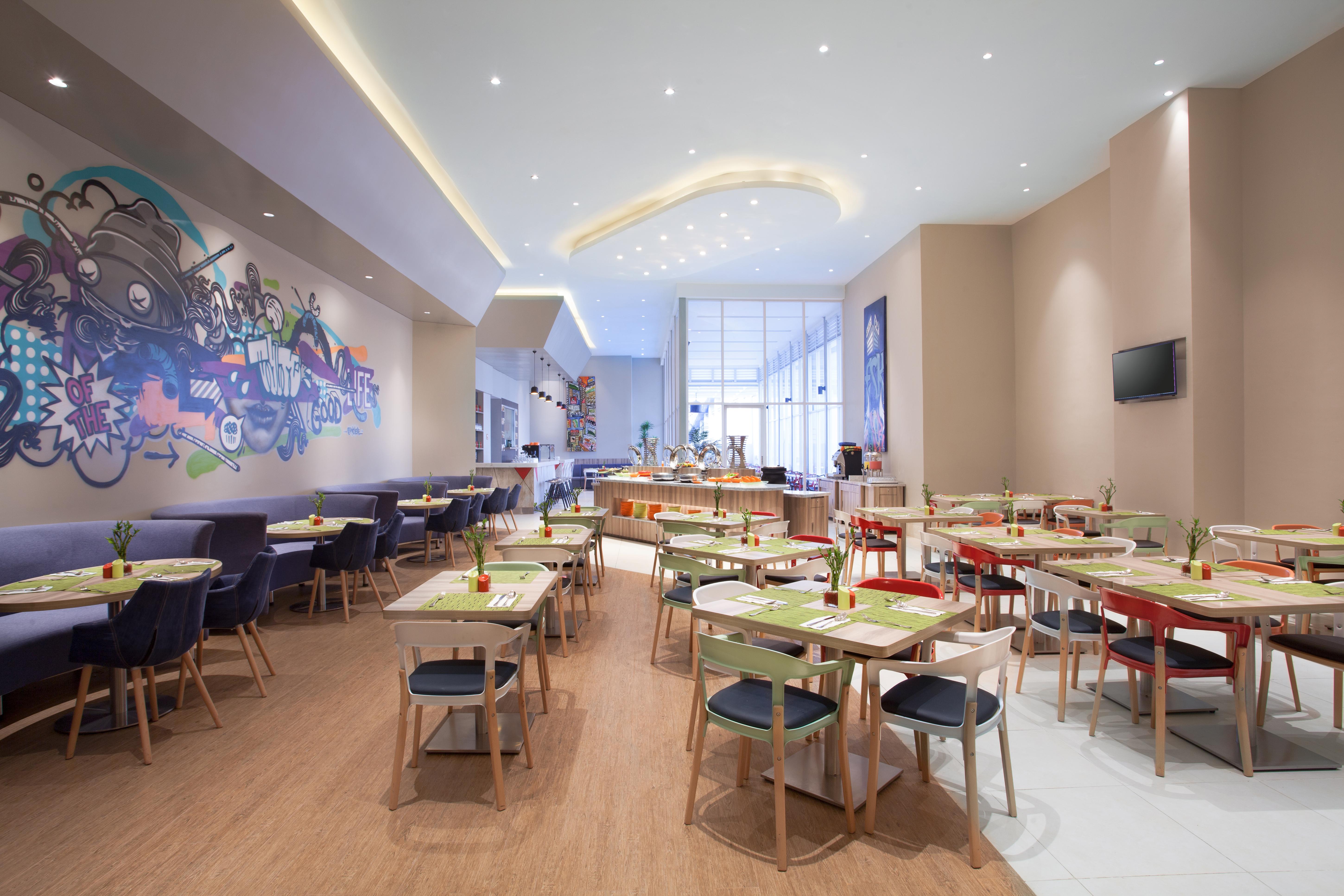 Ibis Styles Jakarta Mangga Dua Square Exterior foto