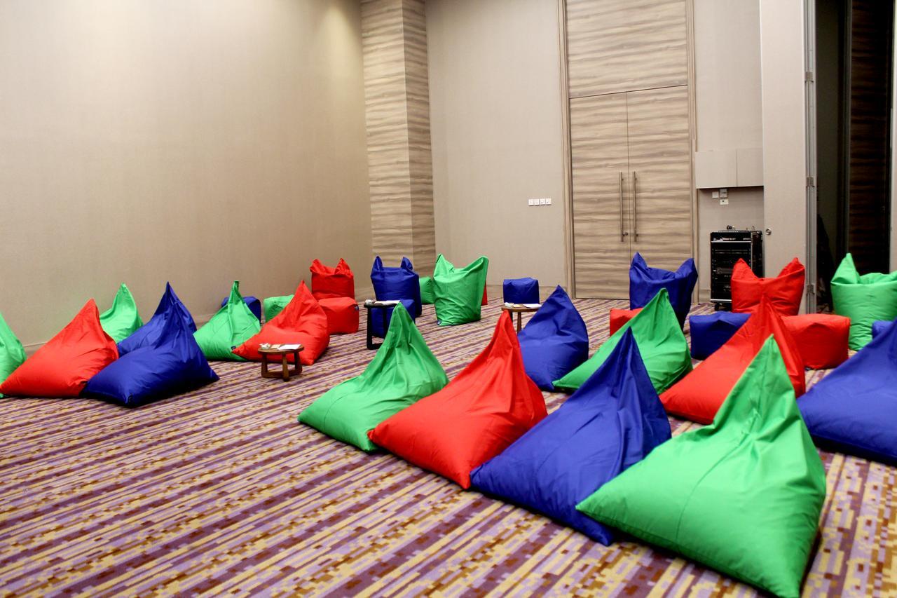 Ibis Styles Jakarta Mangga Dua Square Exterior foto